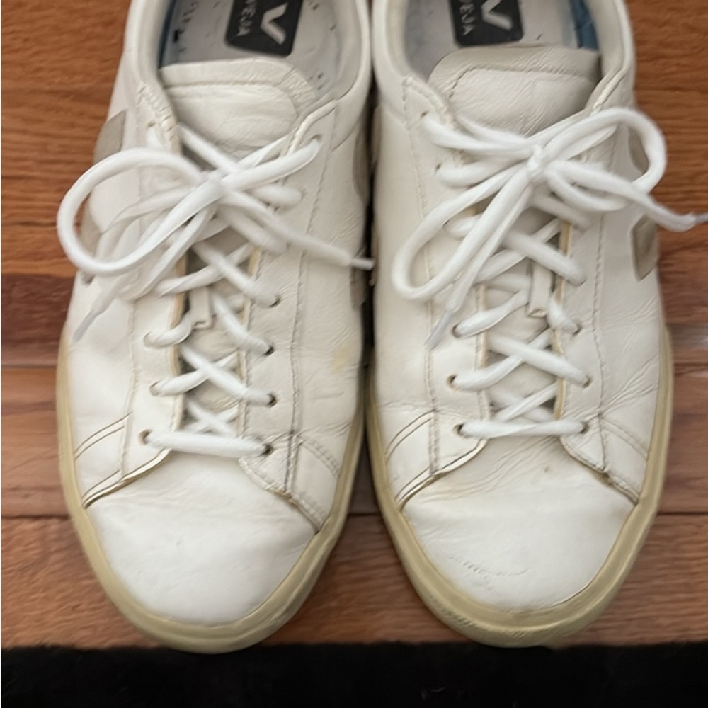 Veja Men's White and Tan Sneakers